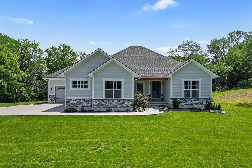 Holt, MO 64048,13723 Raliegh LN