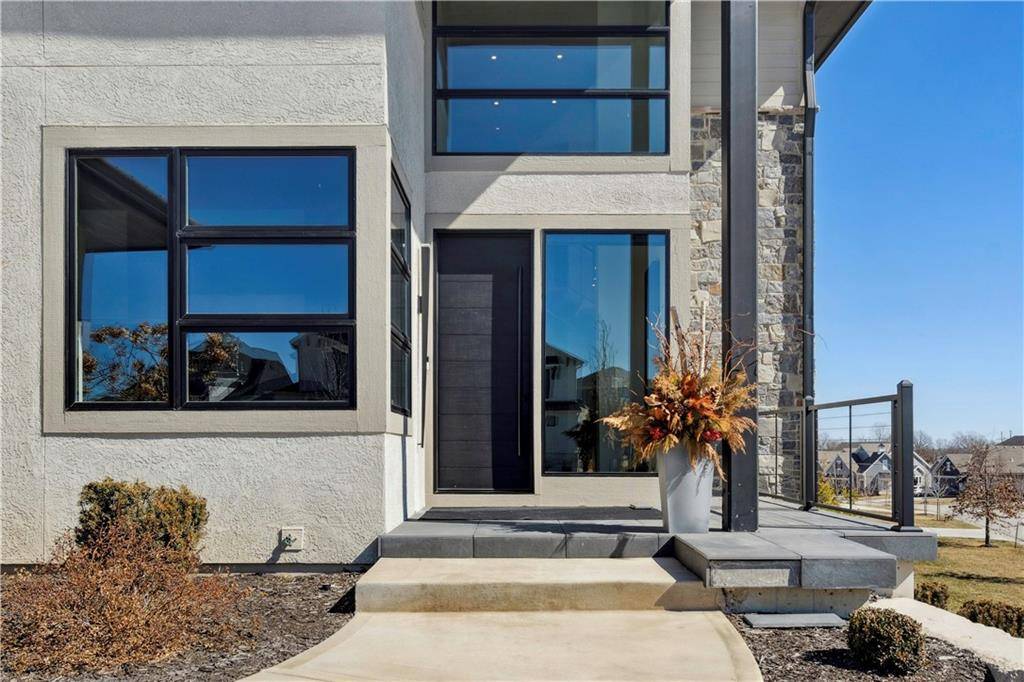Overland Park, KS 66221,17329 Larsen ST