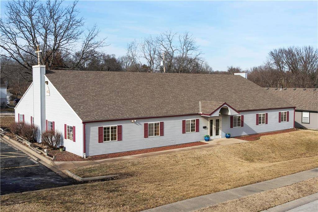 Lee's Summit, MO 64063,306 SE Wilson ST
