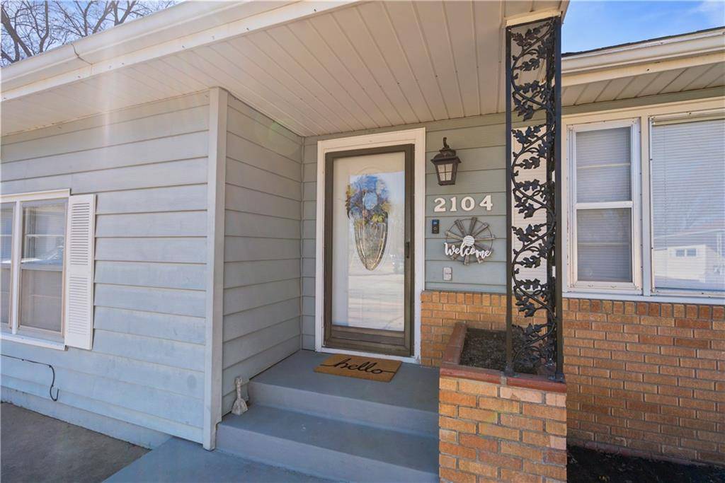 Coffeyville, KS 67337,2104 W 7th ST