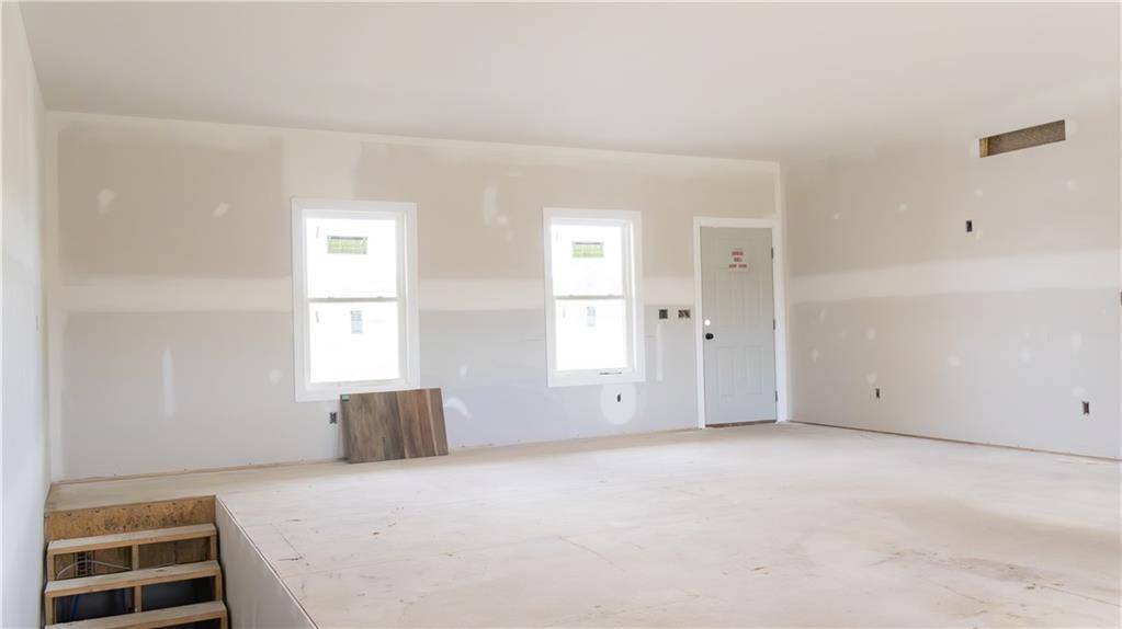 Knob Noster, MO 65336,1107 Charles ST