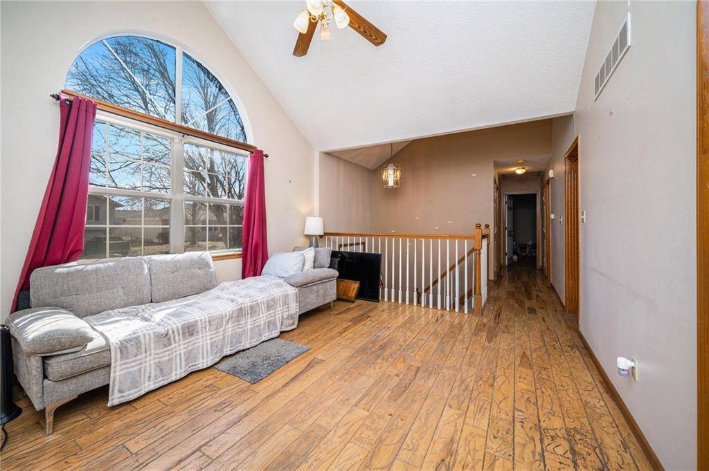 Grain Valley, MO 64029,110 Rock Creek DR