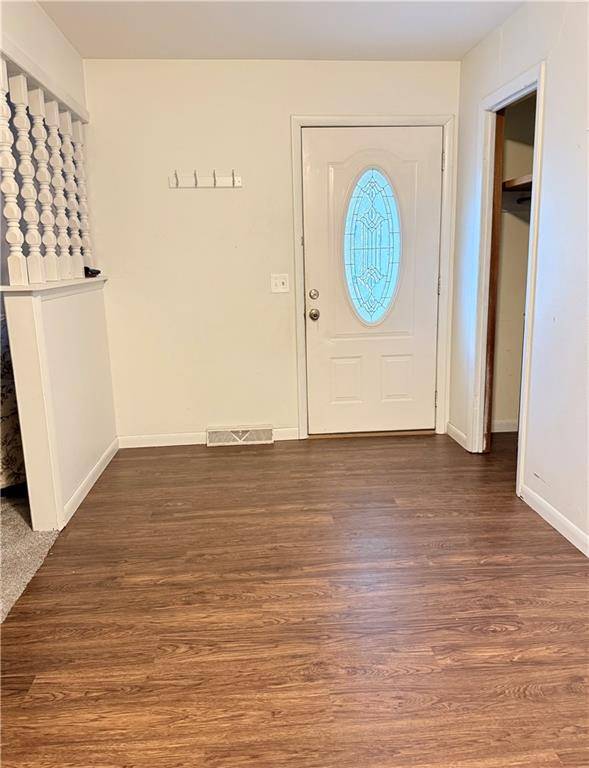 Iola, KS 66749,10 W Vine ST
