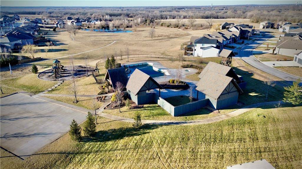 Greenwood, MO 64034,805 E Outer Belt RD
