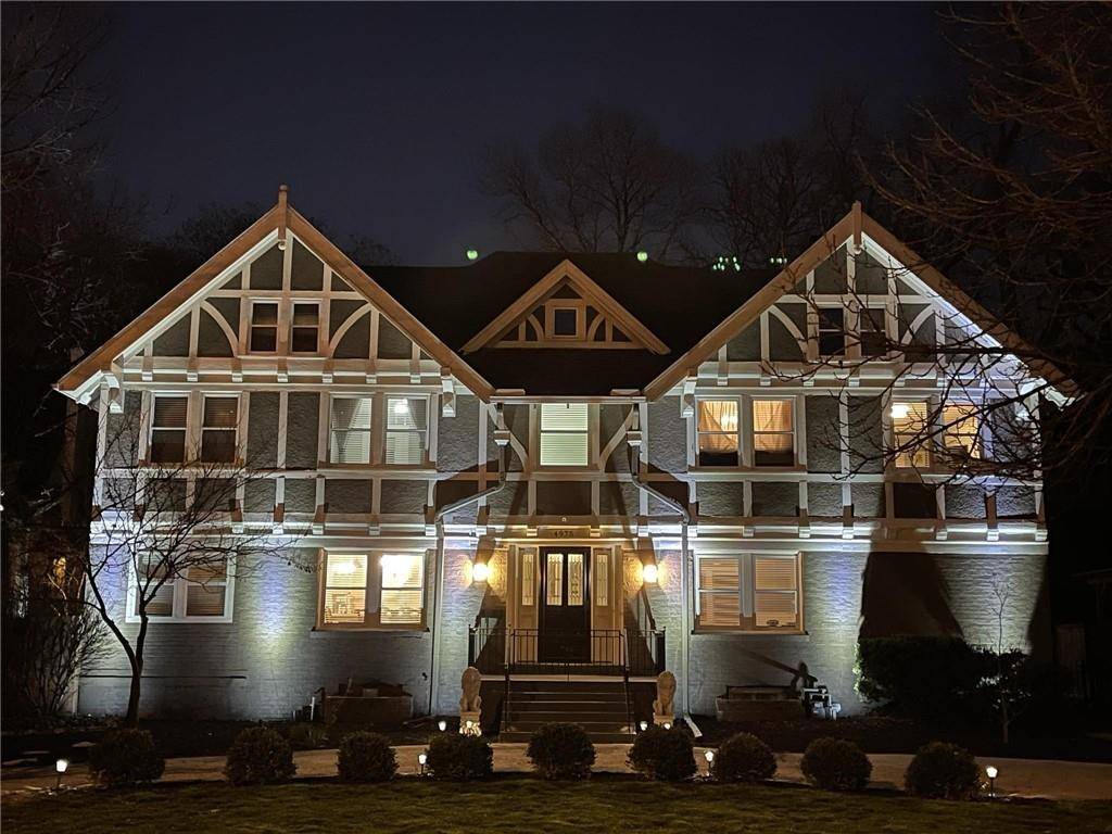 Kansas City, MO 64112,4975 Ward Parkway Pkwy