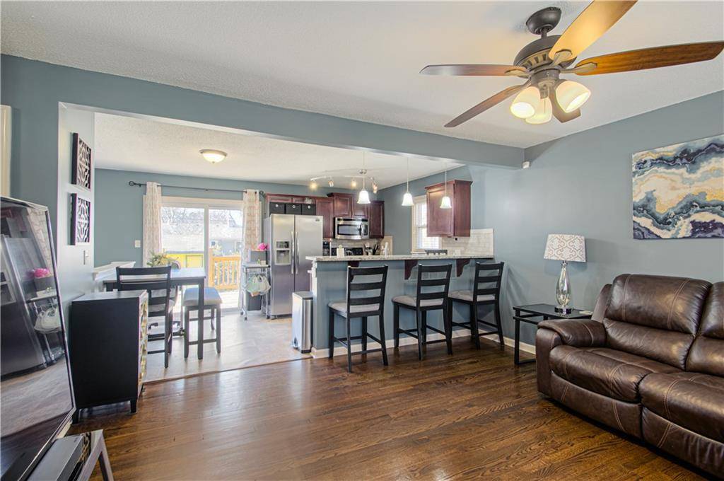 Liberty, MO 64068,1504 S Skyline DR