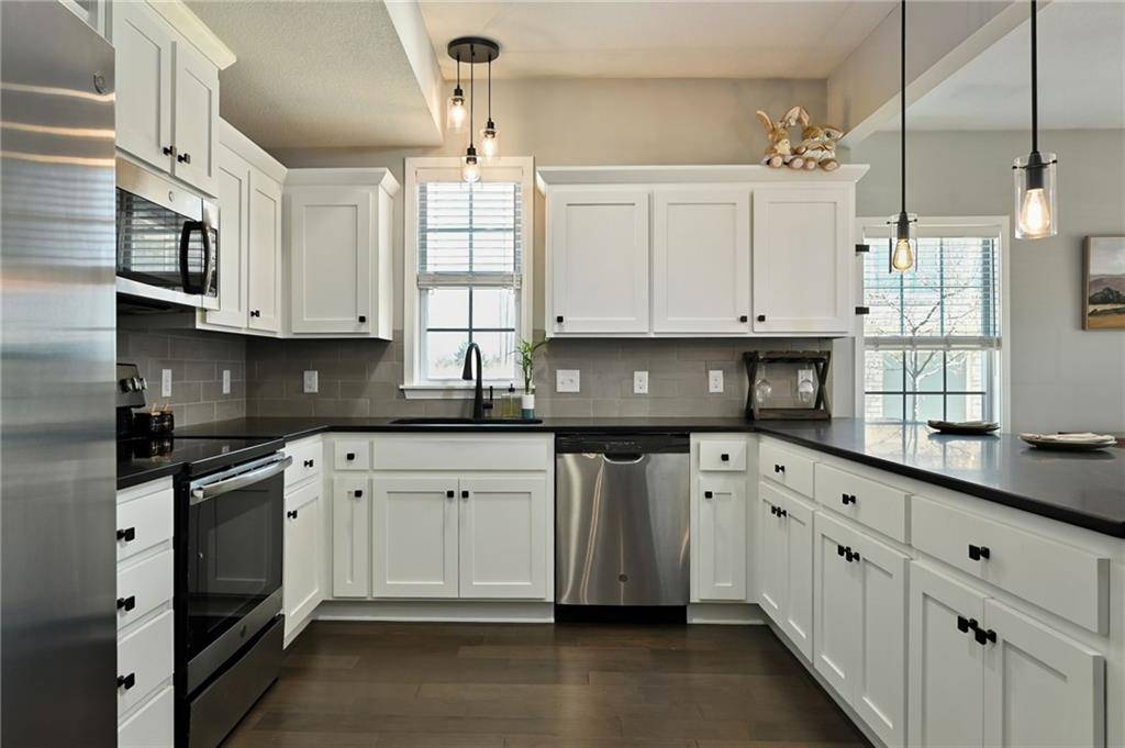 Overland Park, KS 66085,16059 Fontana ST #205