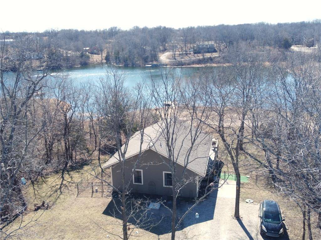 Linn Valley, KS 66040,170 Paddle Boat LN