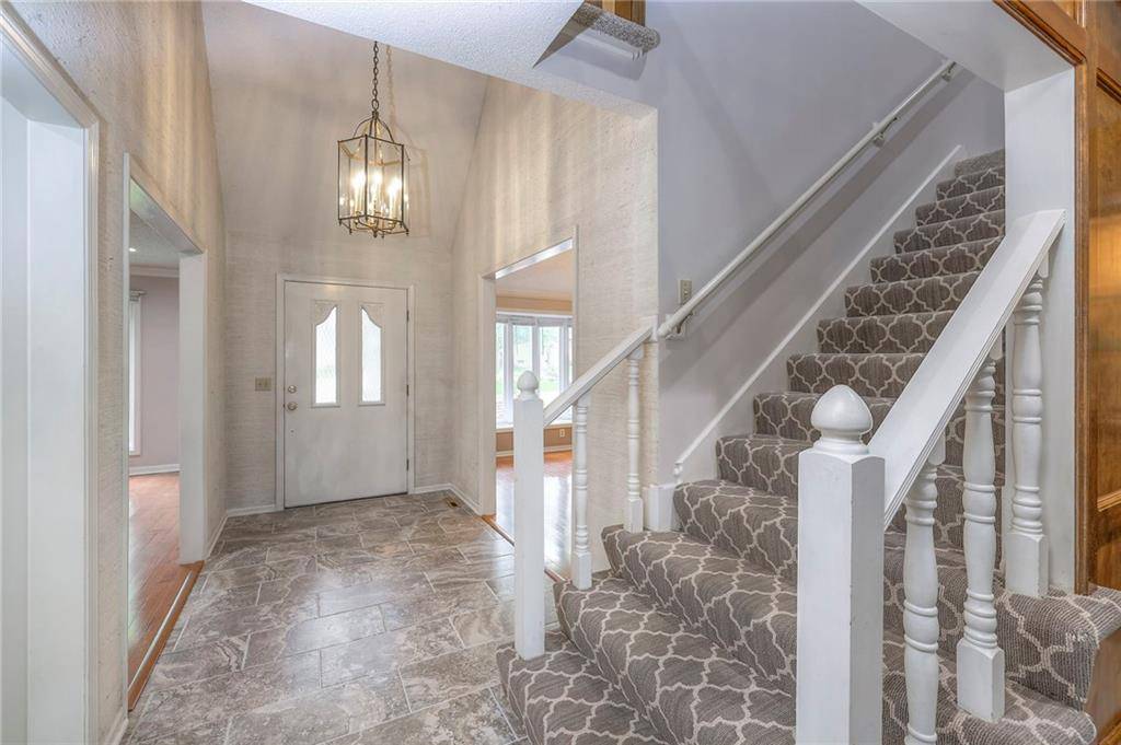 Overland Park, KS 66213,12016 BALLENTINE ST