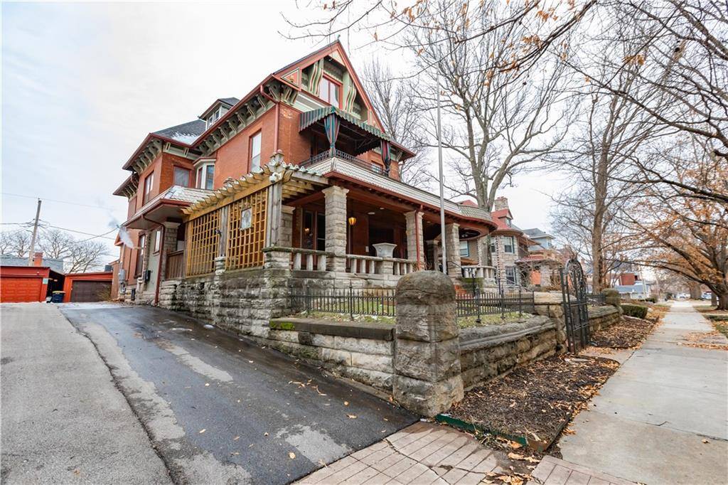 Kansas City, MO 64124,425 Gladstone BLVD