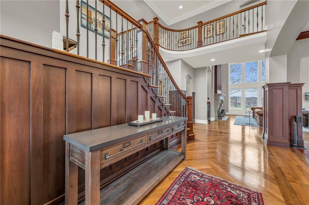 Parkville, MO 64152,6420 N National DR