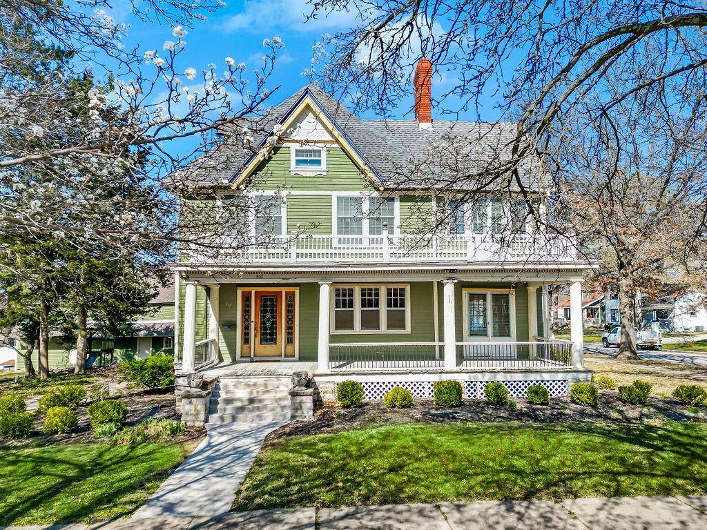 Paola, KS 66071,510 E Chippewa ST