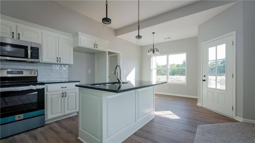 Oak Grove, MO 64075,1306 NE Sequoia CT
