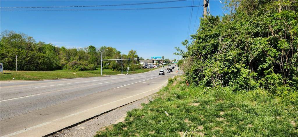 Independence, MO 64136,15010 US 40 HWY