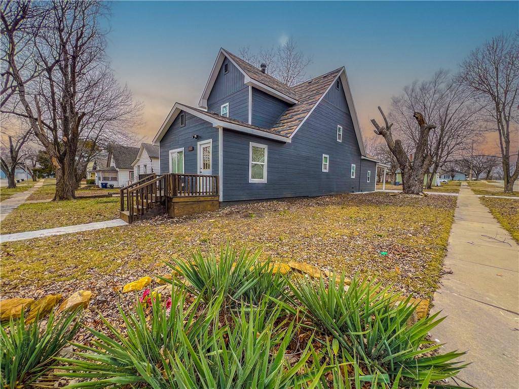 Independence, KS 67301,1117 N 9 ST