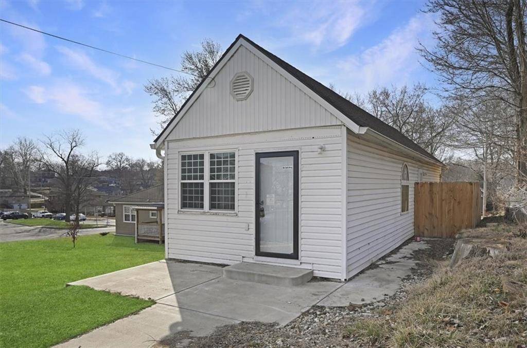 Leavenworth, KS 66048,309 Market ST