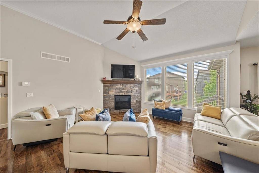 Olathe, KS 66062,18783 W 165th ST