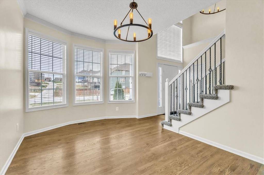 Raymore, MO 64083,810 S Adams ST