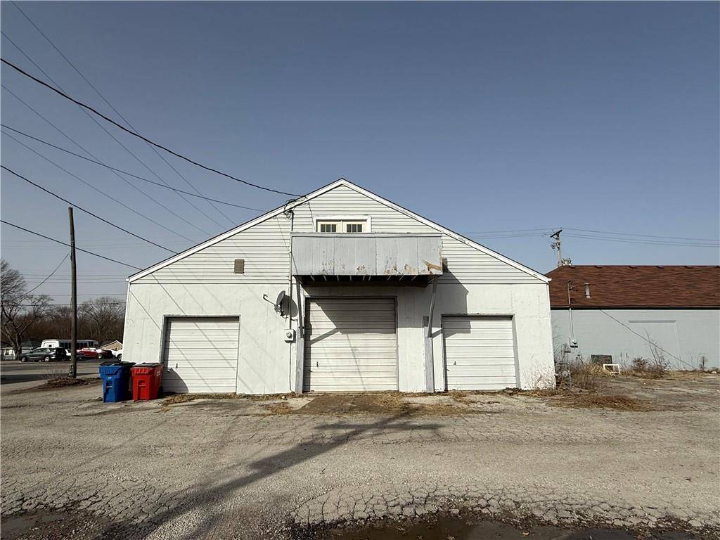 Grain Valley, MO 64029,511 Gregg ST