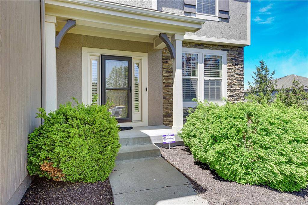 Overland Park, KS 66221,17204 HAUSER ST