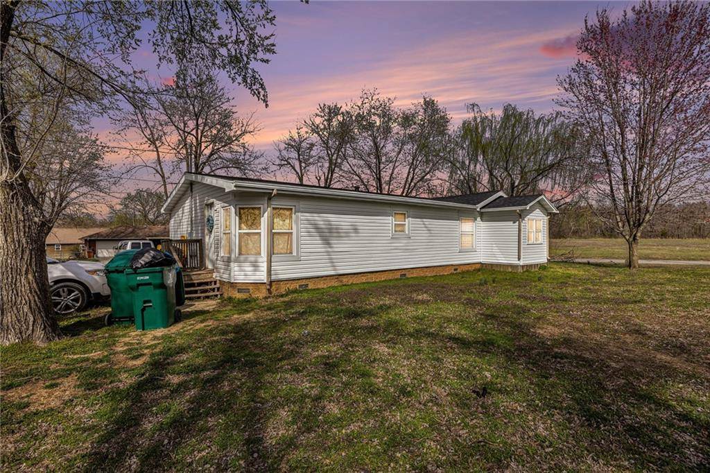 Frontenac, KS 66762,705 N Cayuga ST
