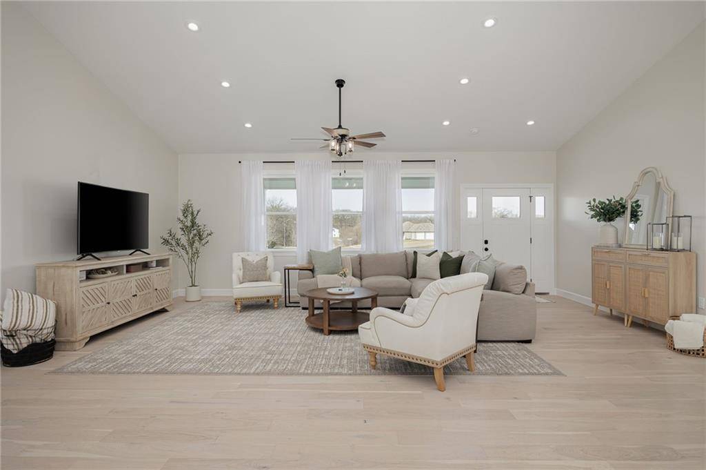 Maryville, MO 64468,27848 N Scout Ridge DR