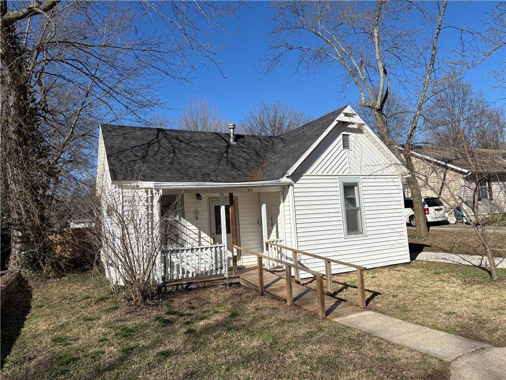 Drexel, MO 64742,311 E Maple ST