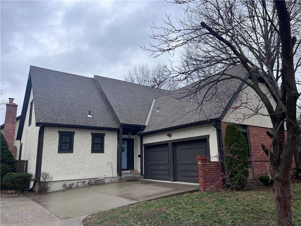 Overland Park, KS 66212,7641 W 93rd ST