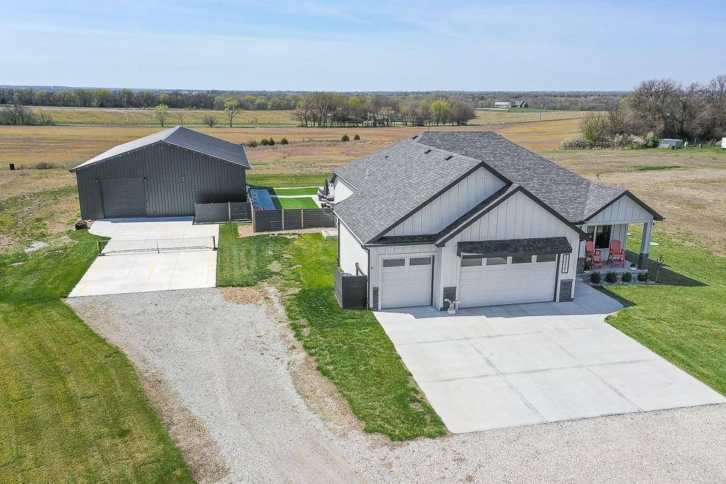 Basehor, KS 66007,22527 156th ST