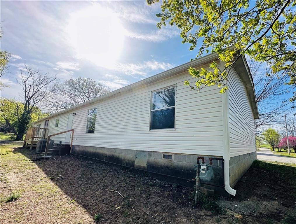 Fort Scott, KS 66701,901 E 9th ST