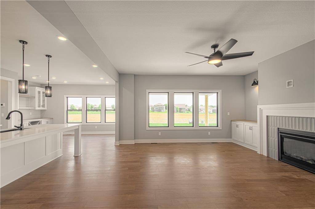 Kearney, MO 64060,2323 Fishing LN