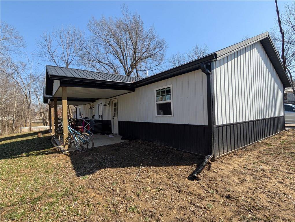 Warrensburg, MO 64093,321 Dan ST