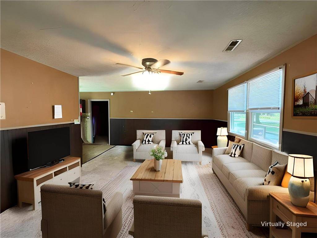 Sedalia, MO 65301,216 E Jackson ST