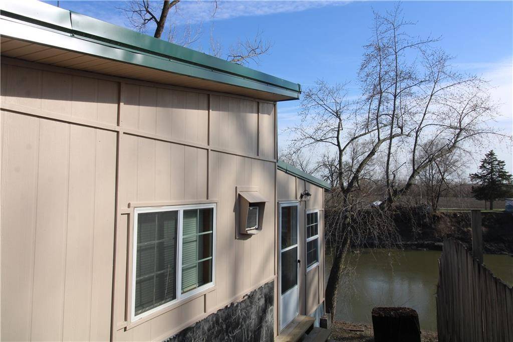 Amazonia, MO 64421,14494 County Road 402 N/A