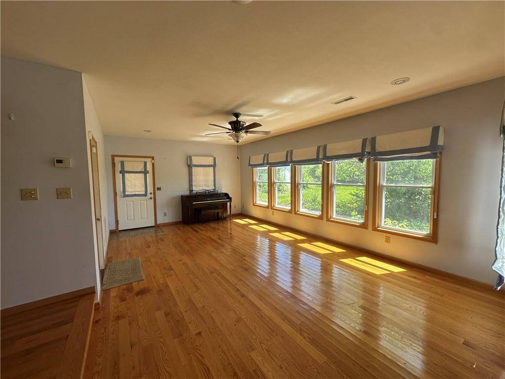 Lexington, MO 64067,25 Ussery DR