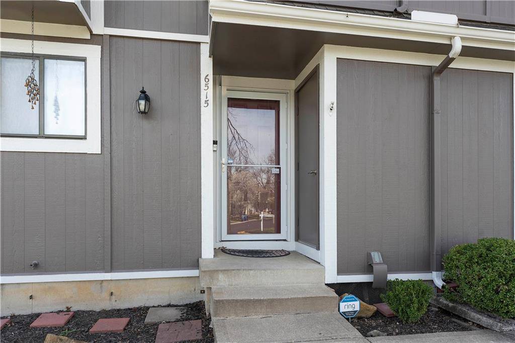 Shawnee, KS 66216,6515 Charles ST