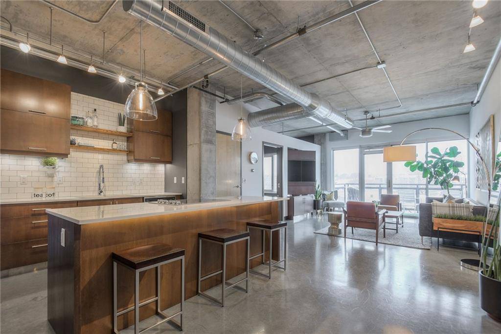 Kansas City, MO 64111,4141 Pennsylvania AVE #306