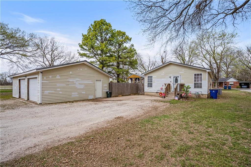 Coffeyville, KS 67337,113 W Adams ST