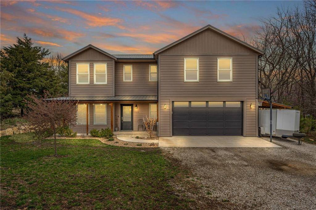 Mclouth, KS 66054,4866 Dabinawa DR