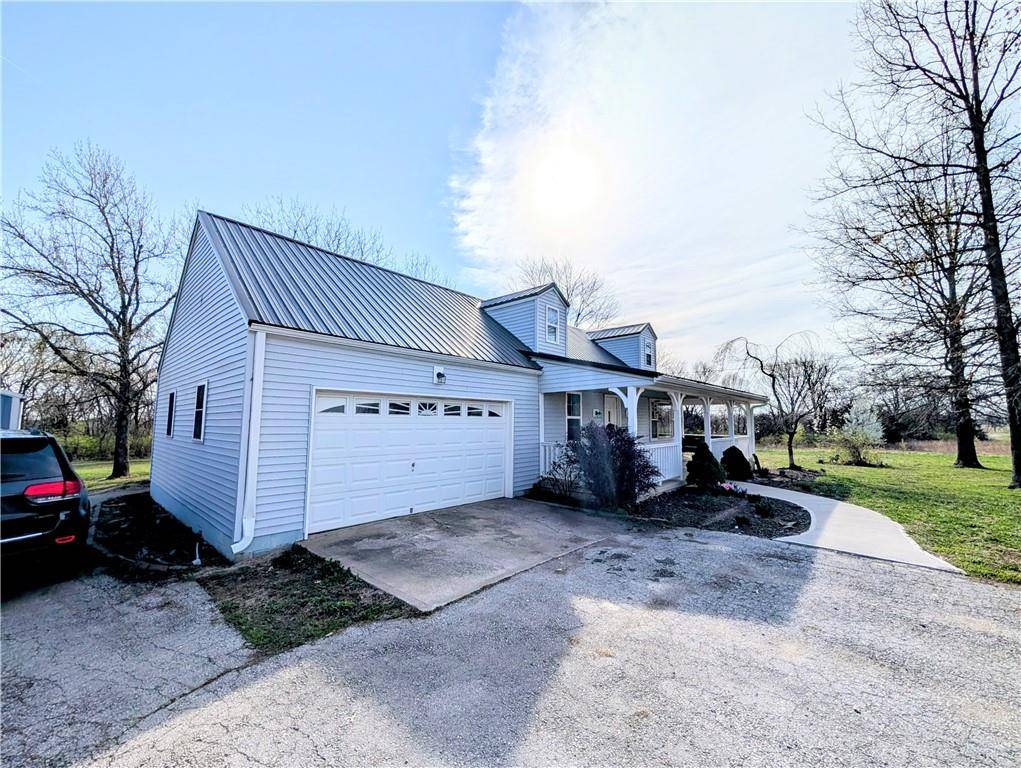 Centerview, MO 64019,1071 NW 375th RD