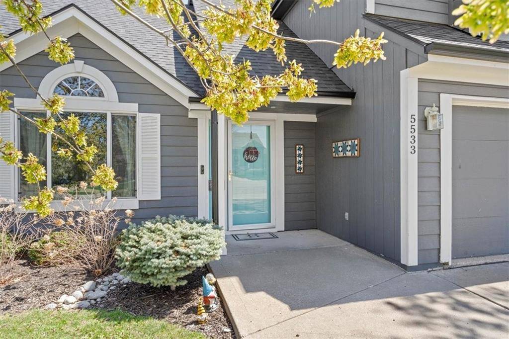 Shawnee, KS 66226,5533 Apache CT