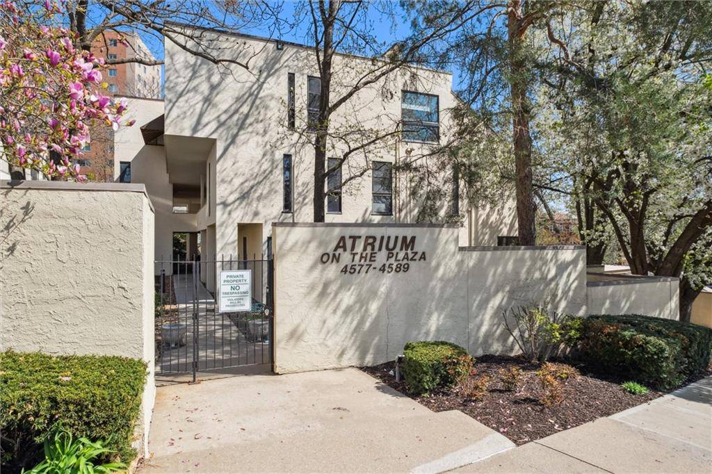Kansas City, MO 64111,4583 Walnut ST
