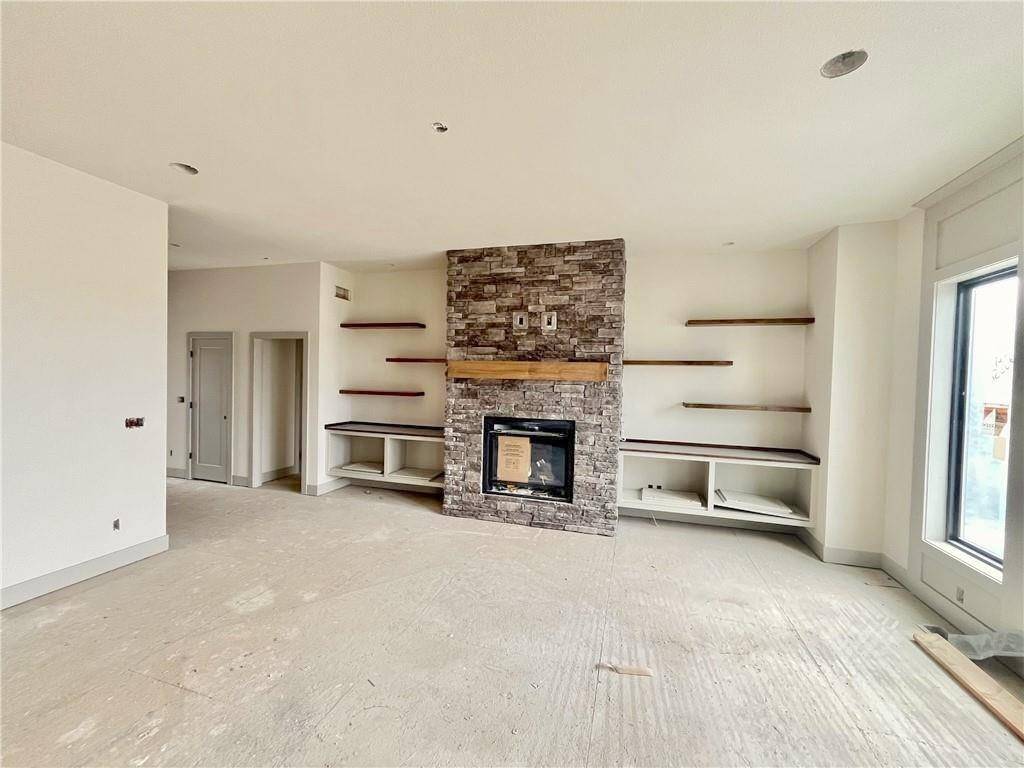 Blue Springs, MO 64029,2704 NE Amanda LN