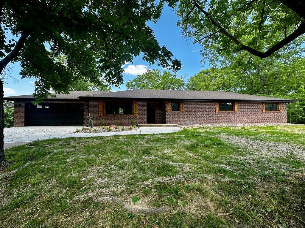Excelsior Springs, MO 64024,909 Bell DR