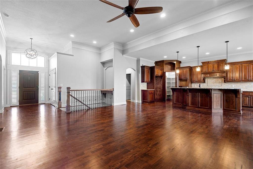 Lenexa, KS 66227,25610 W 97th ST