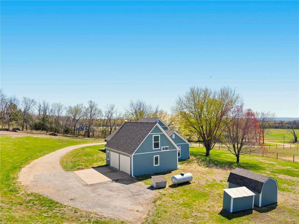 Perry, KS 66073,11096 43rd ST