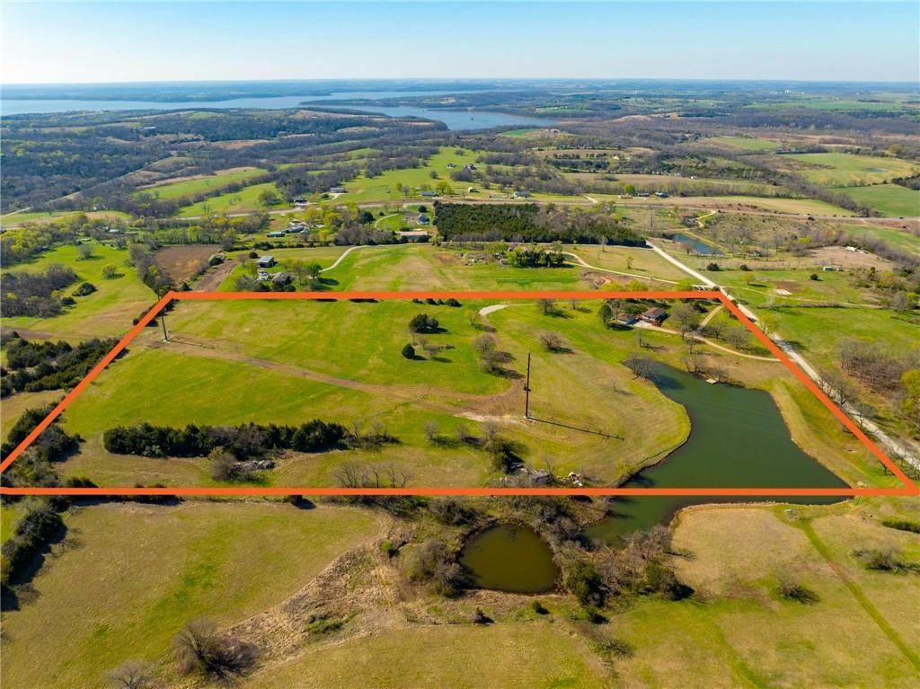 Lawrence, KS 66049,1628 E 400th RD