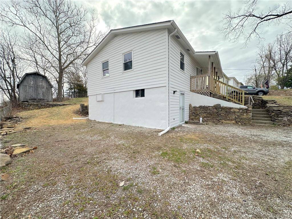 Smithville, MO 64089,403 Highland AVE