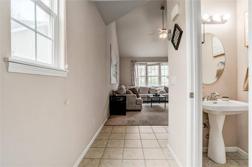 Lawrence, KS 66049,1468 Marilee DR