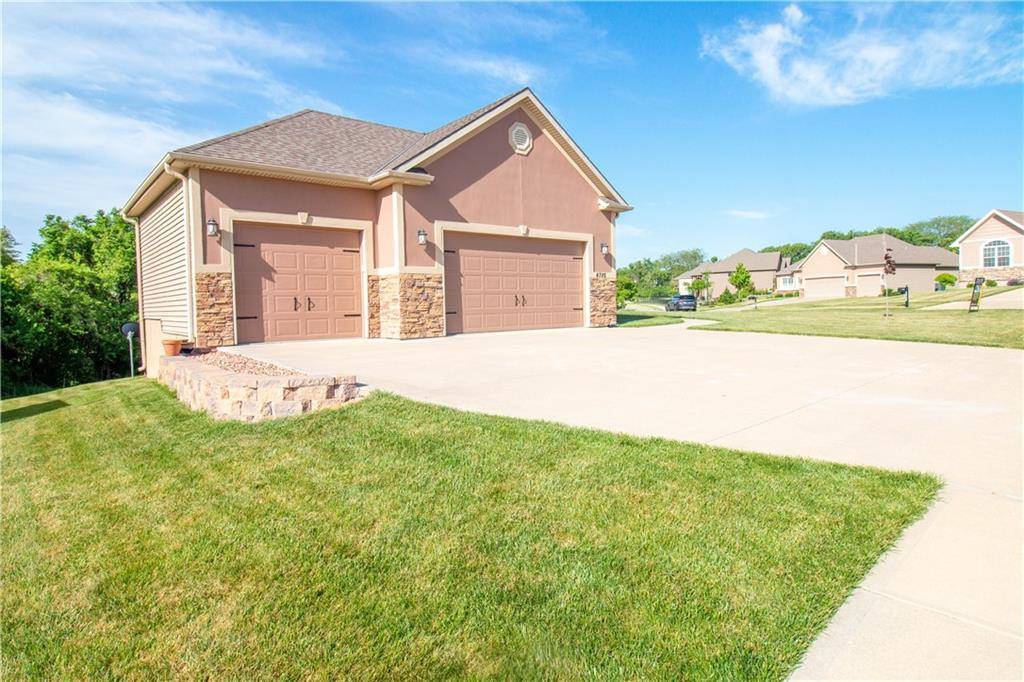 St Joseph, MO 64506,4702 Donnelly DR